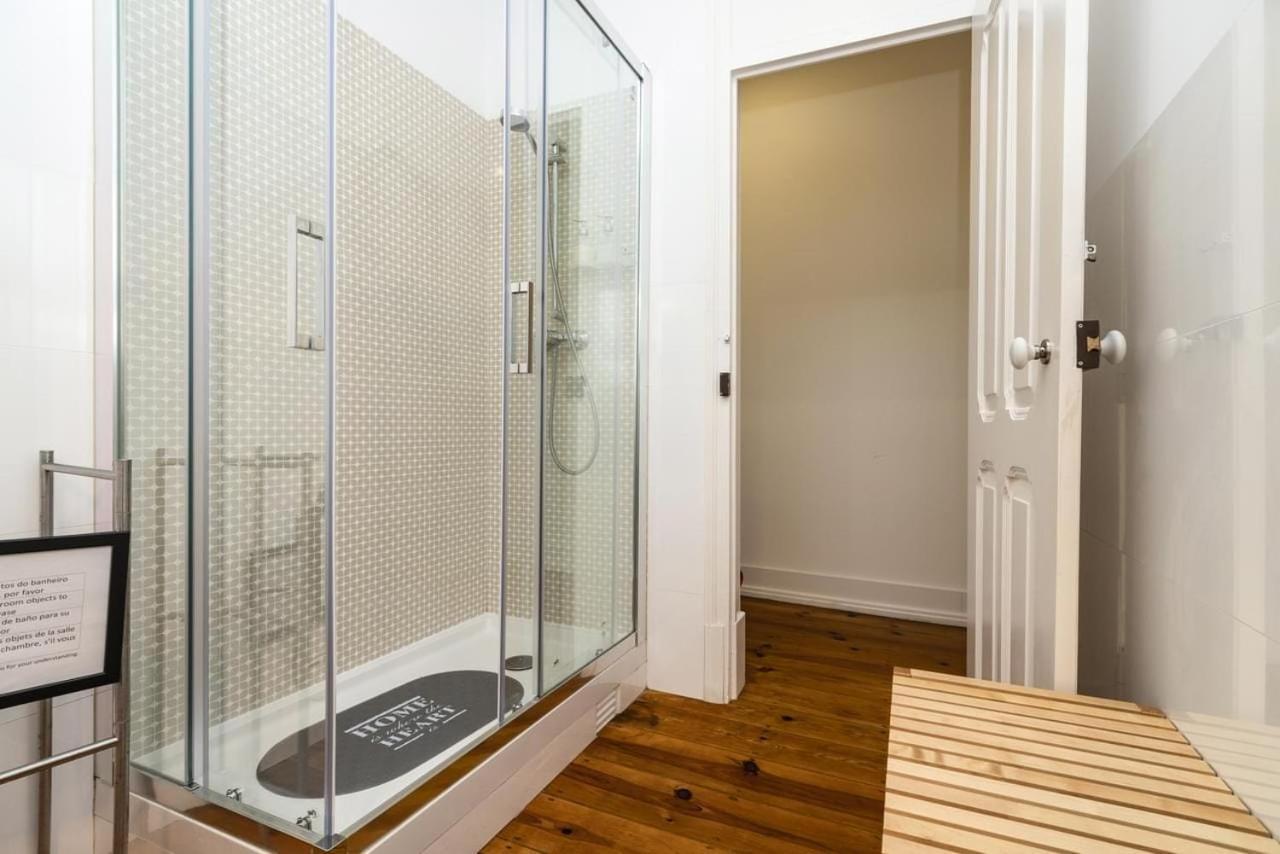 Rustic M2 R1 - Amazing Double Room With Shared Bathroom Lisboa Ngoại thất bức ảnh