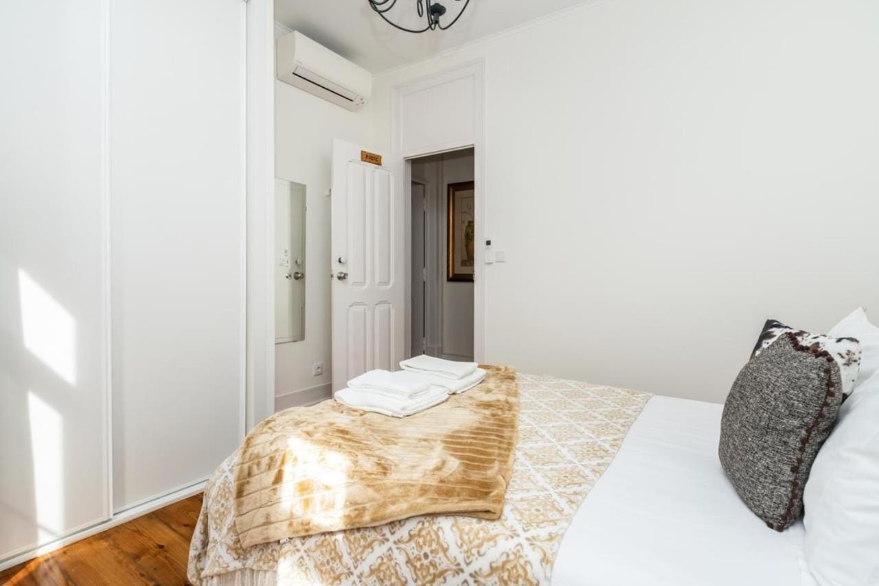 Rustic M2 R1 - Amazing Double Room With Shared Bathroom Lisboa Ngoại thất bức ảnh